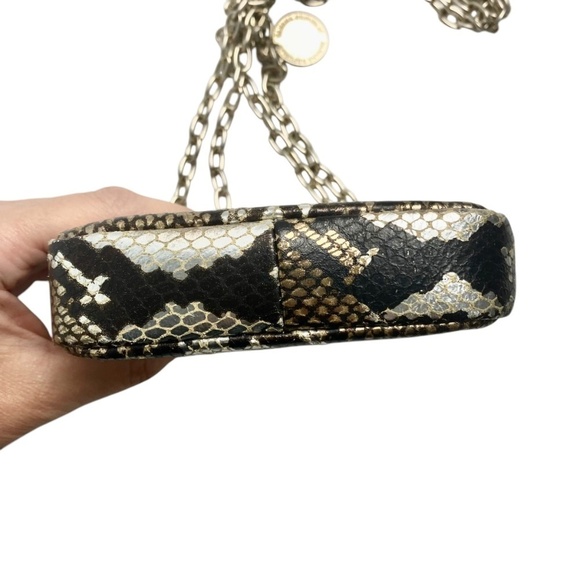 BANANA REPUBLIC Long Chain Crossbody Shoulder Leather Mini Bag in Metallic - Picture 4 of 7